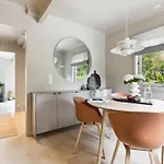 Super Family - Location!